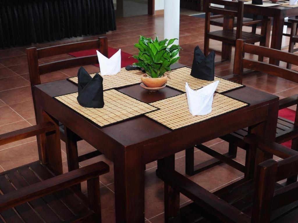 Sihilro Regency Hotel Udawalawe Dış mekan fotoğraf